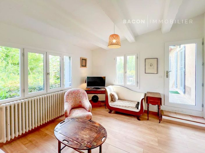 Image No.9-3 Bed House for sale