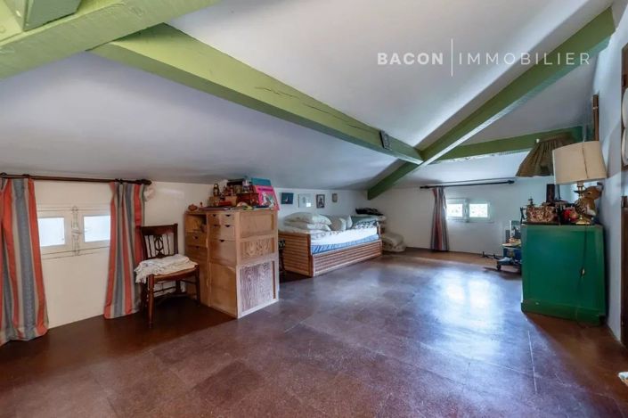 Image No.10-4 Bed Apartment for sale