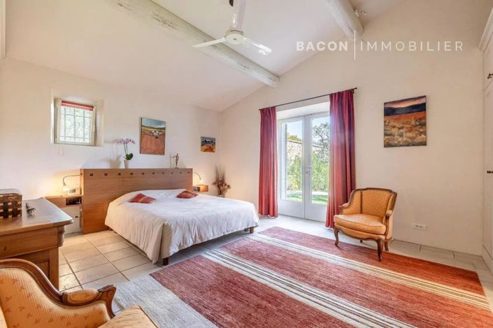 Image No.10-6 Bed House for sale