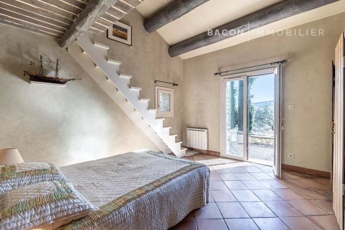 Image No.8-1 Bed House for sale