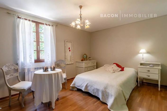 Image No.11-4 Bed House for sale