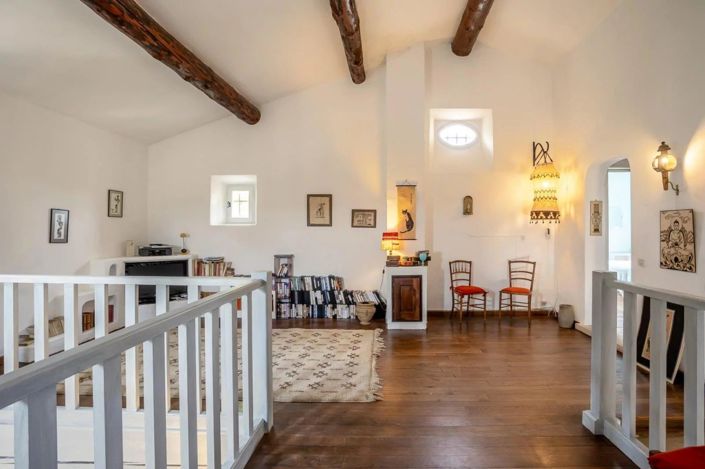 Image No.7-4 Bed House for sale