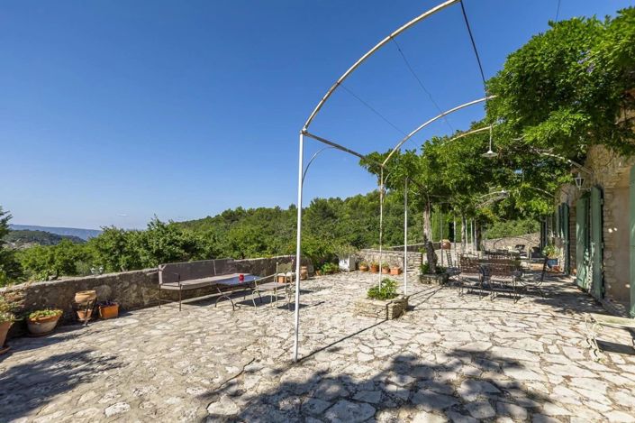 Image No.4-6 Bed House for sale