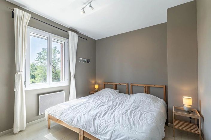 Image No.10-5 Bed House for sale