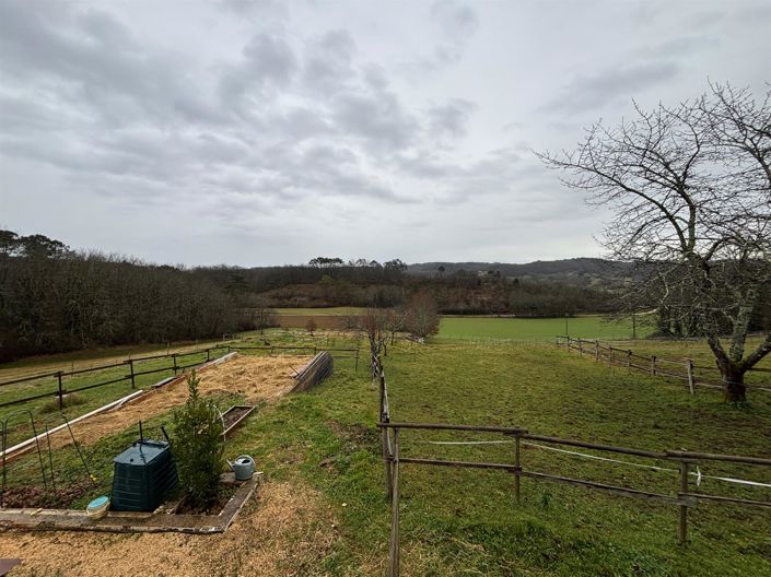 Image No.6-4 Bed House for sale