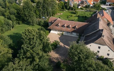 1 - Château-Chalon, Propriété