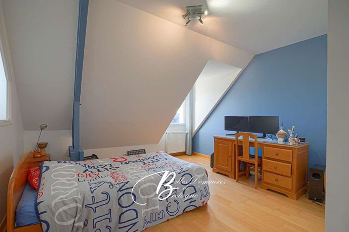 Image No.15-5 Bed House for sale