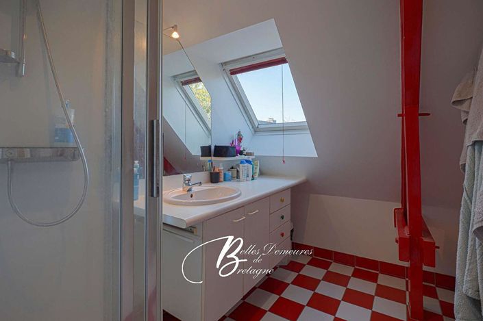 Image No.16-5 Bed House for sale