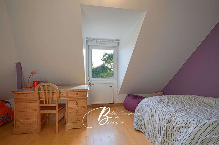 Image No.18-5 Bed House for sale