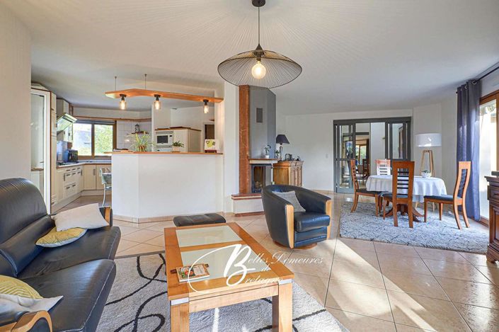 Image No.6-5 Bed House for sale