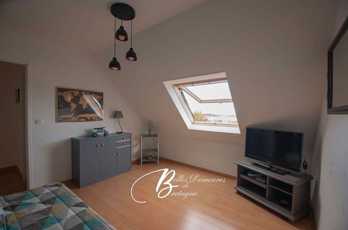 Image No.15-4 Bed House for sale