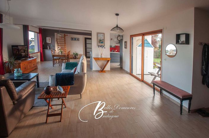 Image No.4-4 Bed House for sale