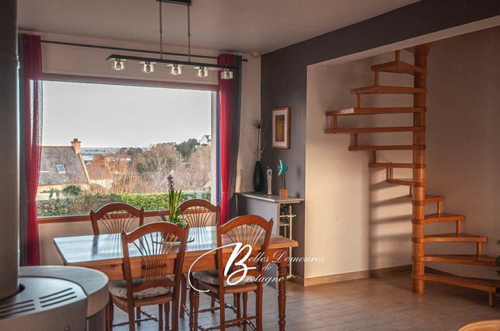 Image No.6-4 Bed House for sale