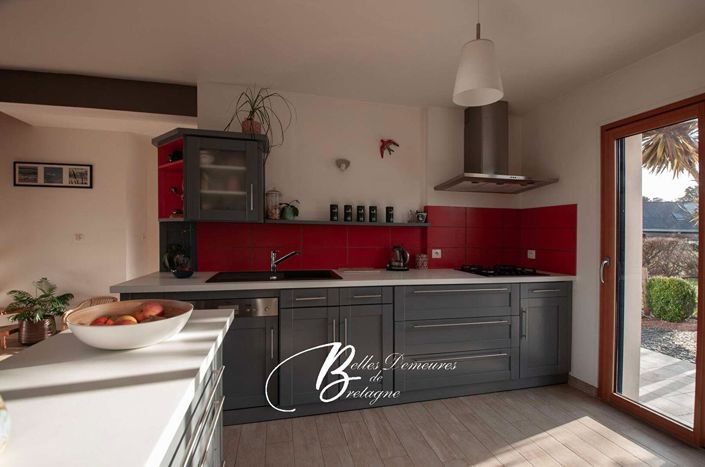 Image No.9-4 Bed House for sale