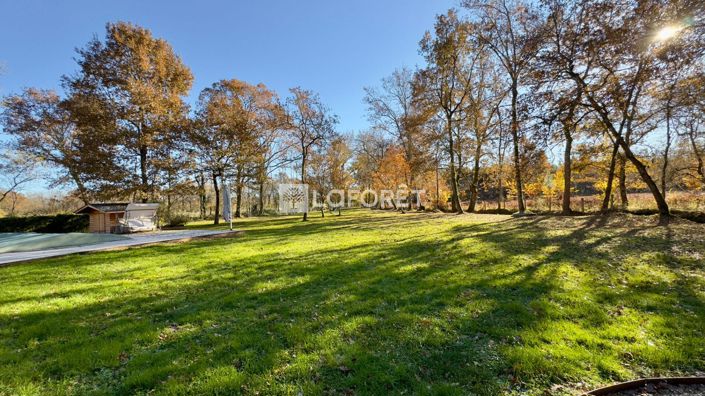 Image No.16-3 Bed Property for sale