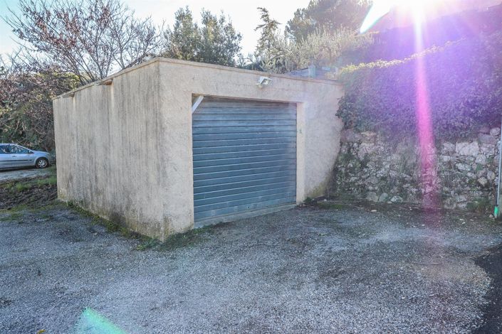 Image No.20-3 Bed House for sale