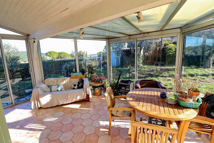 Image No.6-3 Bed House for sale