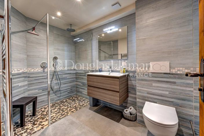 Image No.17-7 Bed House for sale