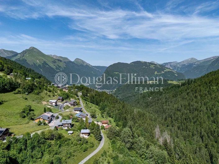 Image No.27-7 Bed House for sale