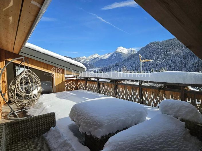 Image No.27-7 Bed House for sale