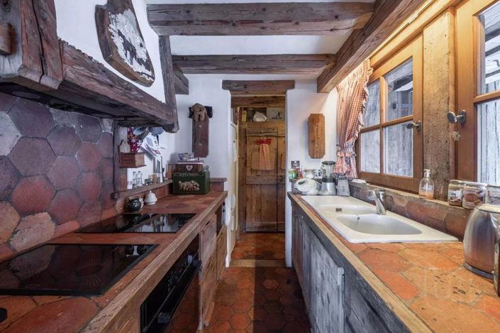 Image No.8-4 Bed House for sale