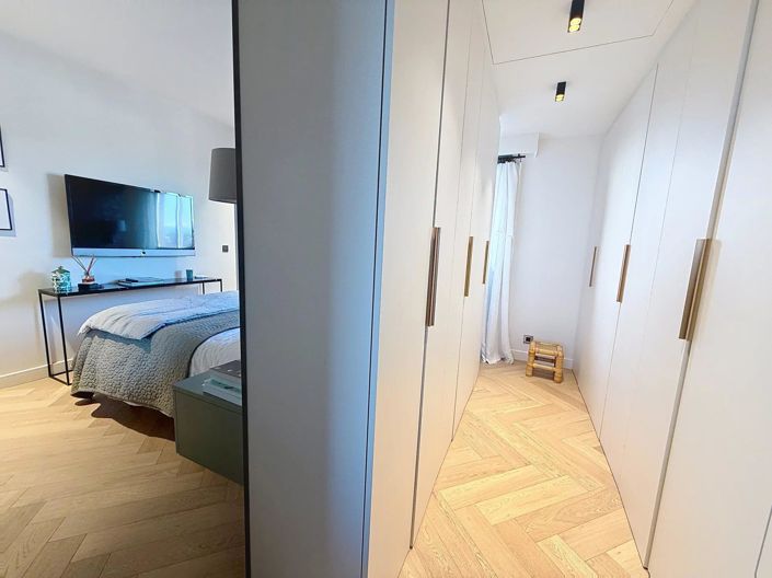 Image No.11-4 Bed Apartment for sale