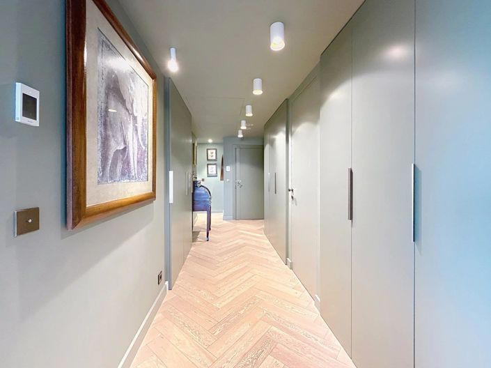 Image No.17-4 Bed Apartment for sale