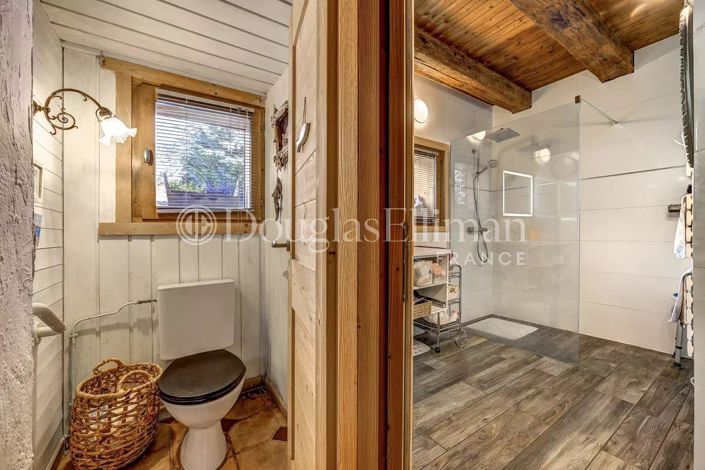 Image No.13-2 Bed House for sale