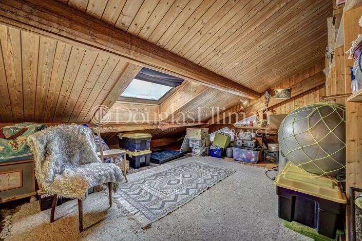 Image No.14-2 Bed House for sale