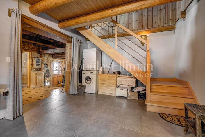 Image No.17-2 Bed House for sale