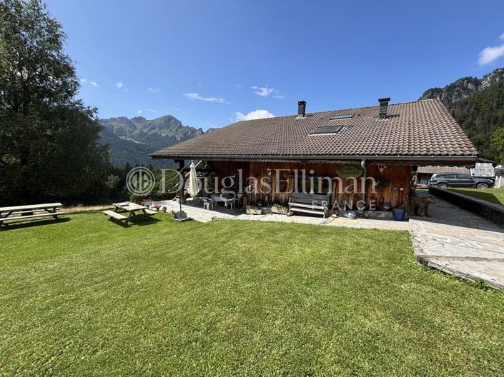 Image No.24-2 Bed House for sale