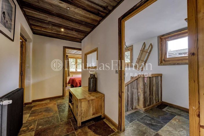 Image No.10-7 Bed House for sale
