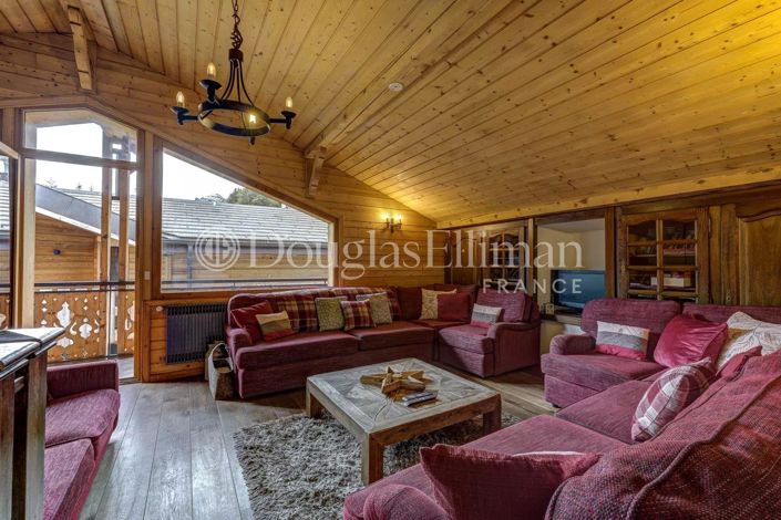 Image No.6-7 Bed House for sale