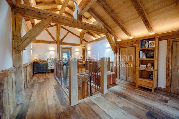 Image No.17-5 Bed House for sale