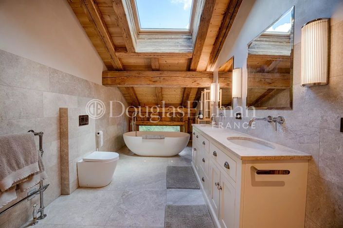 Image No.17-5 Bed House for sale