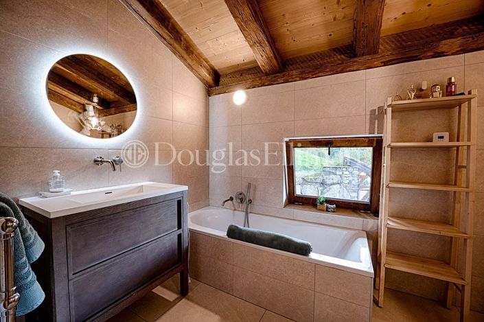 Image No.21-5 Bed House for sale