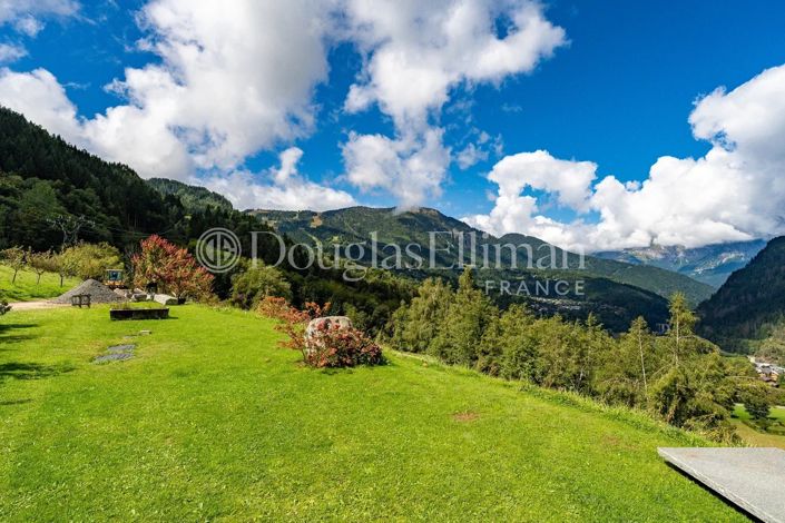 Image No.24-5 Bed House for sale