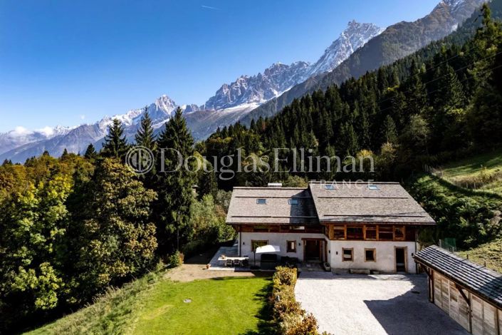 Image No.30-5 Bed House for sale