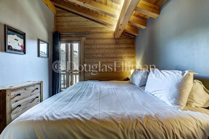 Image No.12-5 Bed House for sale