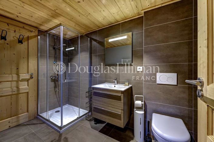 Image No.15-5 Bed House for sale