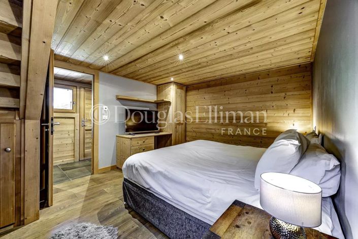 Image No.16-5 Bed House for sale