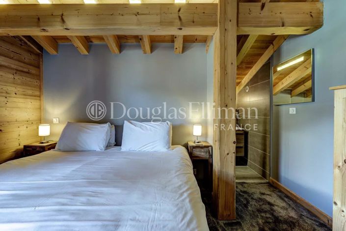 Image No.19-5 Bed House for sale