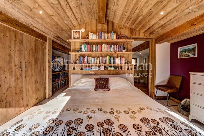 Image No.21-6 Bed House for sale