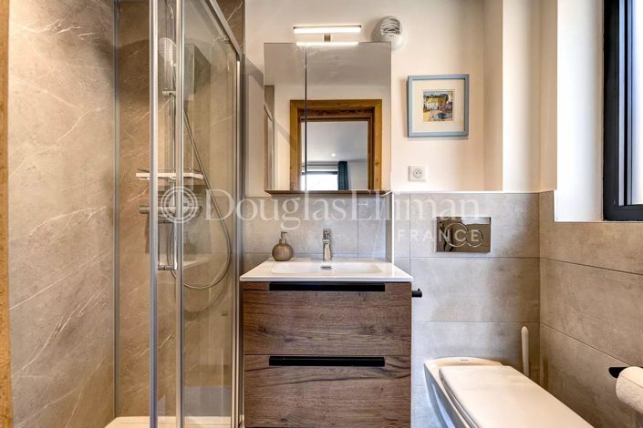 Image No.25-6 Bed House for sale