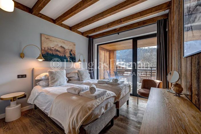 Image No.11-6 Bed House for sale