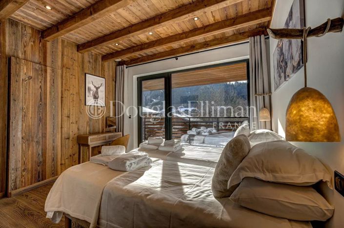 Image No.15-6 Bed House for sale