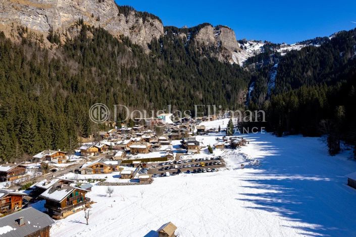 Image No.10-5 Bed House for sale