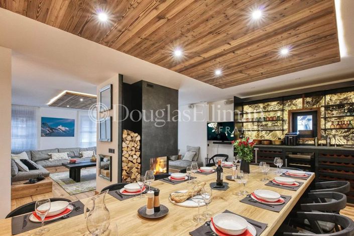 Image No.3-8 Bed House for sale