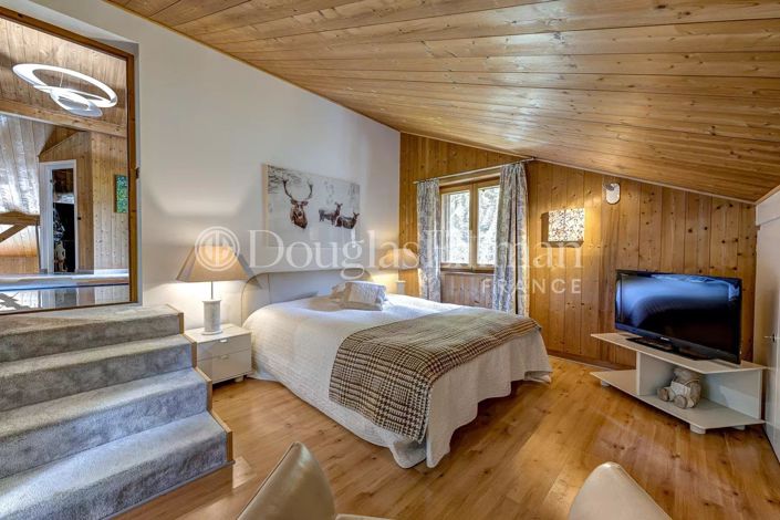 Image No.19-5 Bed House for sale