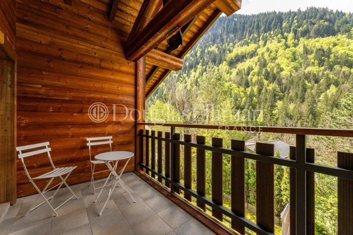 Image No.6-5 Bed House for sale